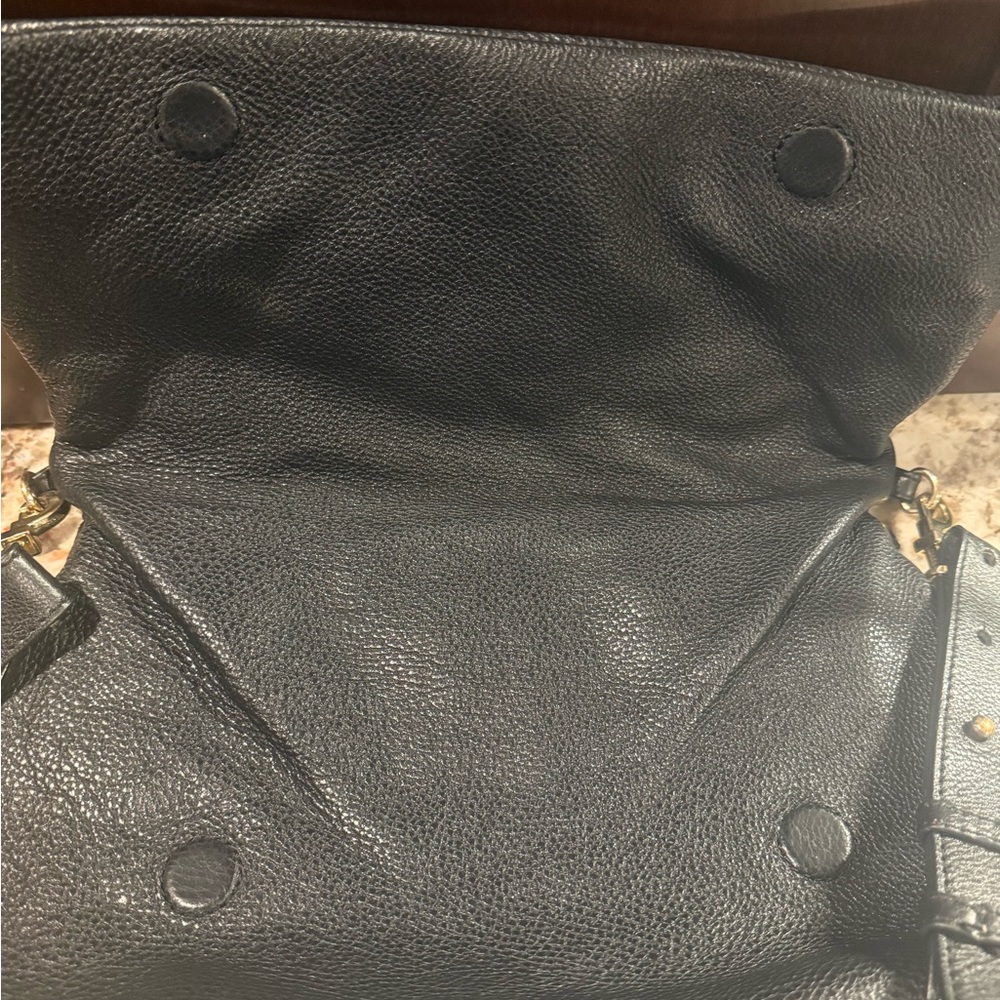 *PRE-OWNED* Tory Burch Amanda Foldover Crossbody Bag - Picture 5 of 11
